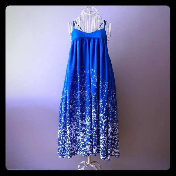 H&M Dresses & Skirts - H&M Voluminous dress paint splatter